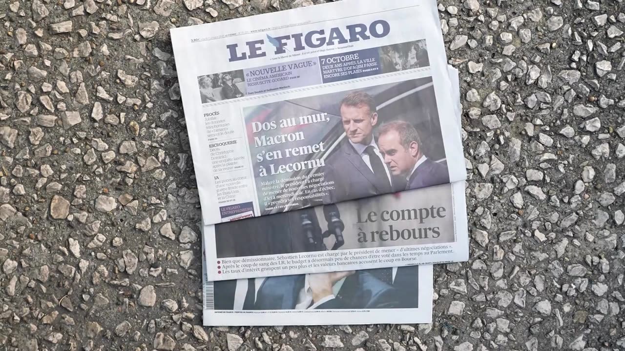 Gold soars past record $4,000 level, driven by economic fears