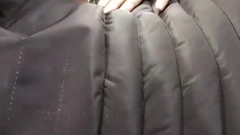 Check the Stitching Quality of Bubble Jacket