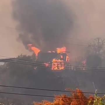 Mandeville Canyon - California Wildfires