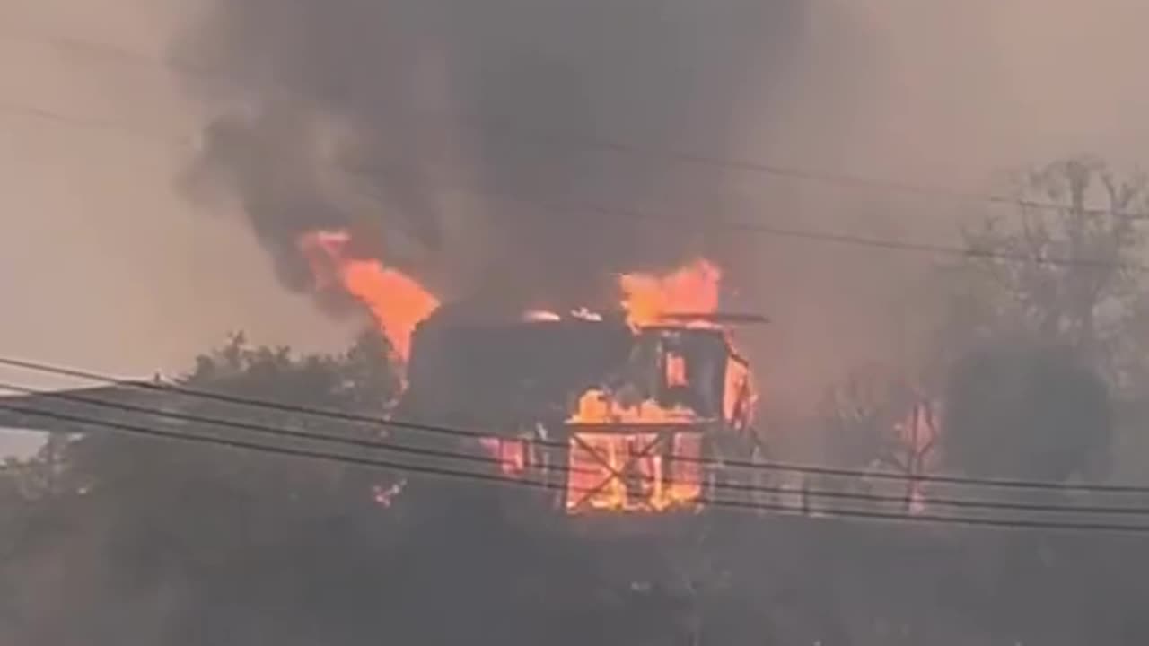 Mandeville Canyon - California Wildfires