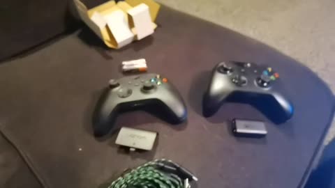 XBOX SERIES X GAME PAD 🎮 AND VENOM 🐍 CHARGER PACK DISCUSSION & HELP YOURSELF TO MY GAME PASS ALSO 👍