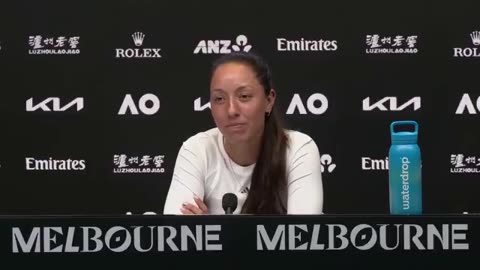 Reporter tries to bait tennis star into bashing America — but it fails horribly