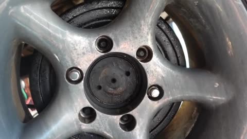 Powder Coating Wheel Caps But I Made A Chemical Error. Oh Well. They Look Nice Anyway.