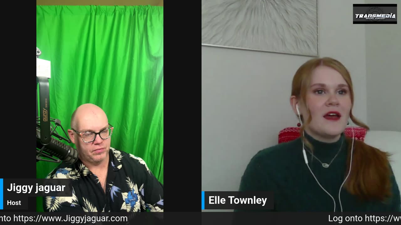 Elle Townley Brings Holiday Hope With Retro Country Single “Perfect Christmas” | Exclusive Interview