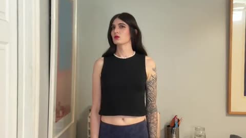 Look to the body of this good tgirl