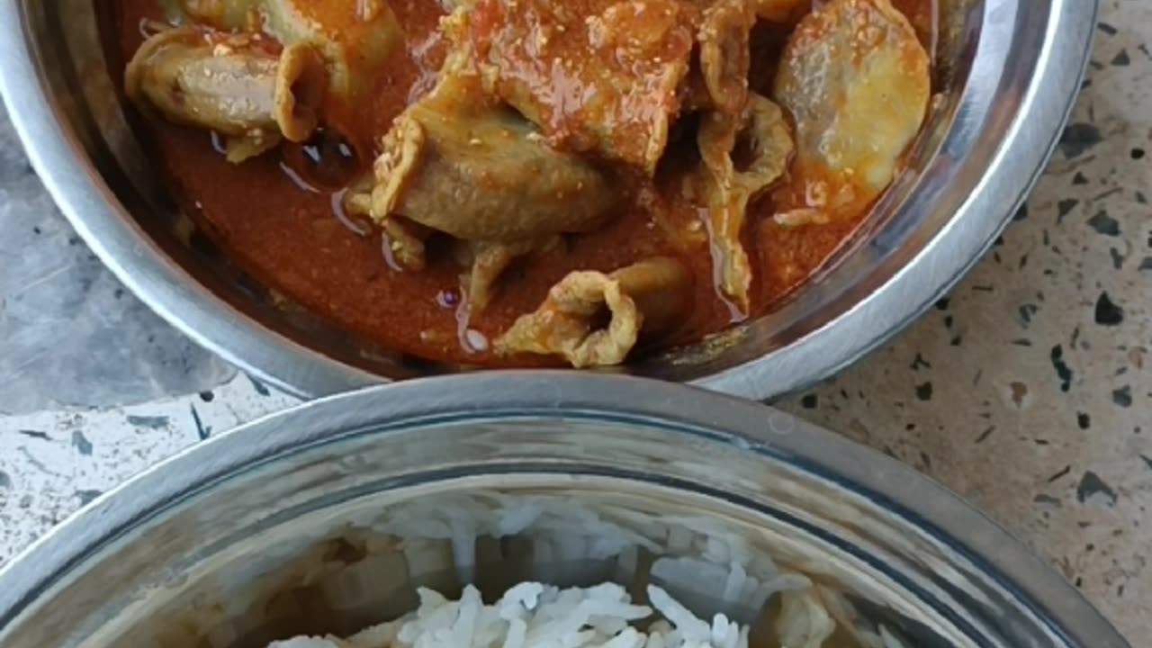 ထိုင်းဘတ် 40 နဲ့ ဝက်အူဟင်းချက်နည်း - Pig intestine - Pork intestine