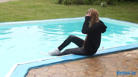 Wetlook leather leggings