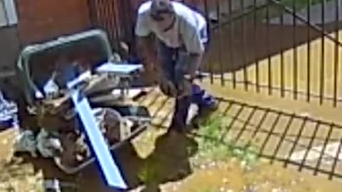 A very counterproductive trash day