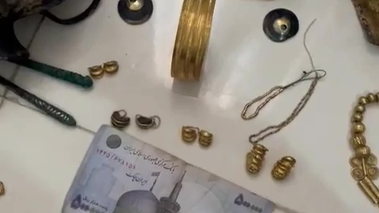 Old gold
