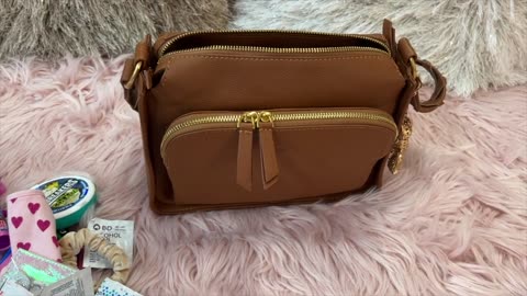 What's in my Unique Minooy Hebe Crossbody Shoulder Bag & Review.