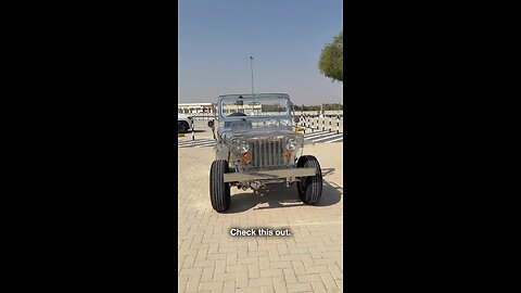 A fully transparent jeep [📹 supercarblondie]
