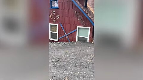 Powerful Holiday Storm Pummels Southern California as Residents Evacuate