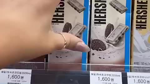 Trending: Korean convenience store ASMR! #Foodie #Shorts #Korea #Ramen #Eating #