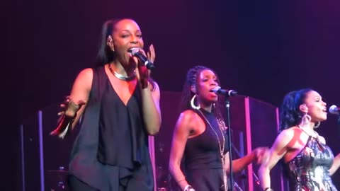 En Vogue, Hooked On Your Love