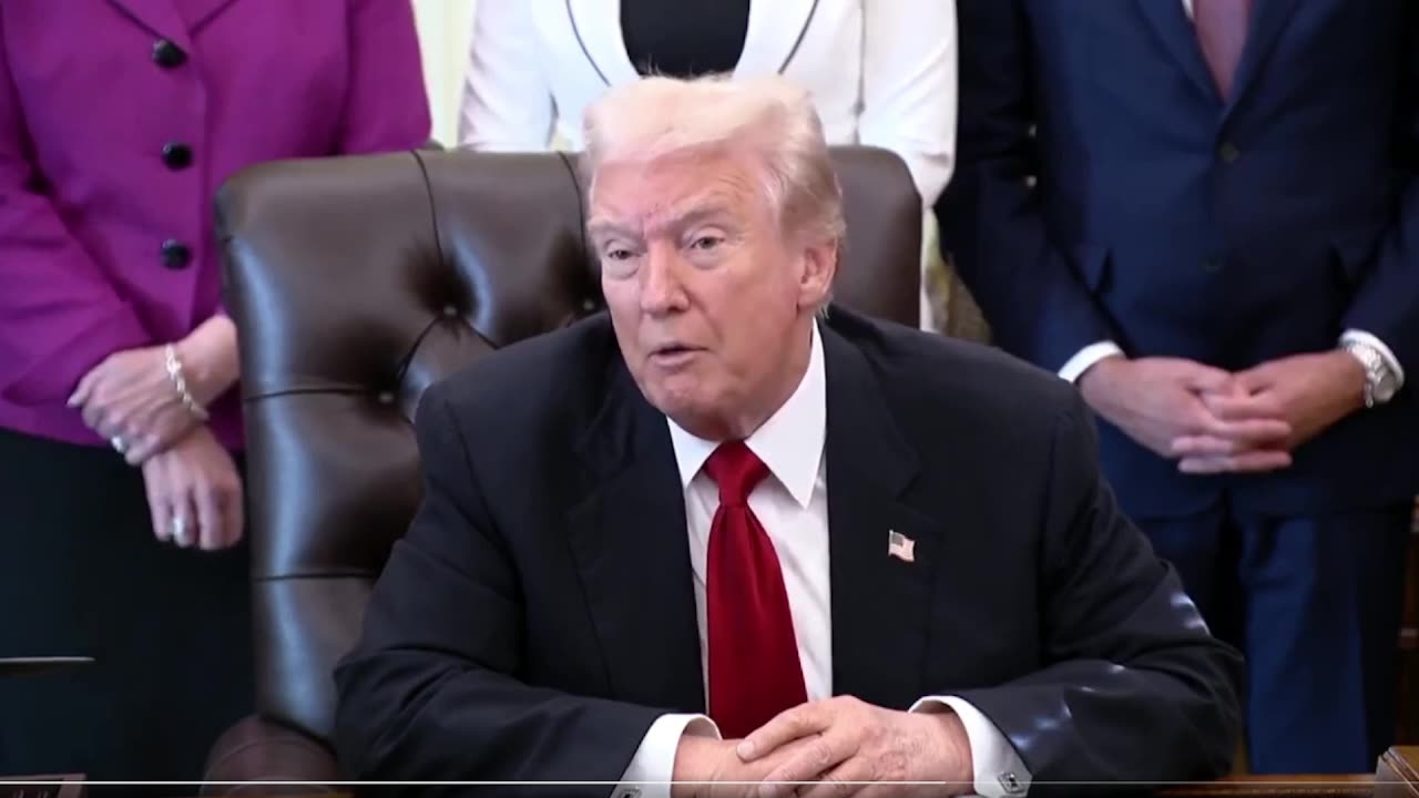 @POTUS: "Tôi nghĩ đã đến lúc họ chấm dứt tình trạng cản trở và đưa mọi người trở lại làm việc