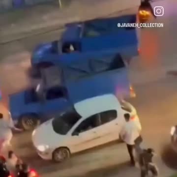 A gun in your car,it will save you from road rage like this.