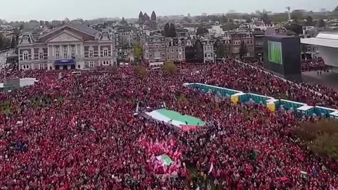 "Shame on you, Israel!" and "We will not be free until Gaza is free!" 🇳🇱🇵🇸