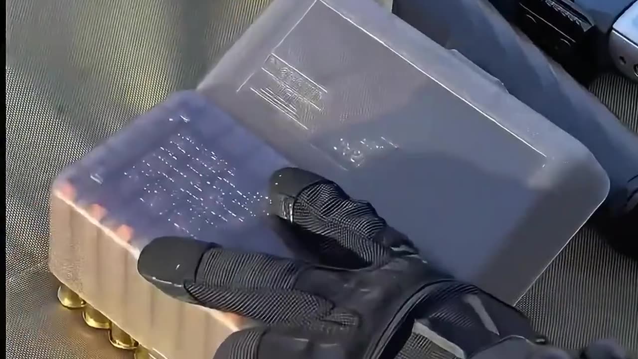 Quiet T-REX Hunter #国外合法拍摄国内请勿模仿 #武器科普 #实弹射击 #男人减速带 #靶场射击