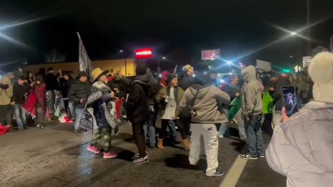 Mexican nationalists and open border activists took over the street in Gresham