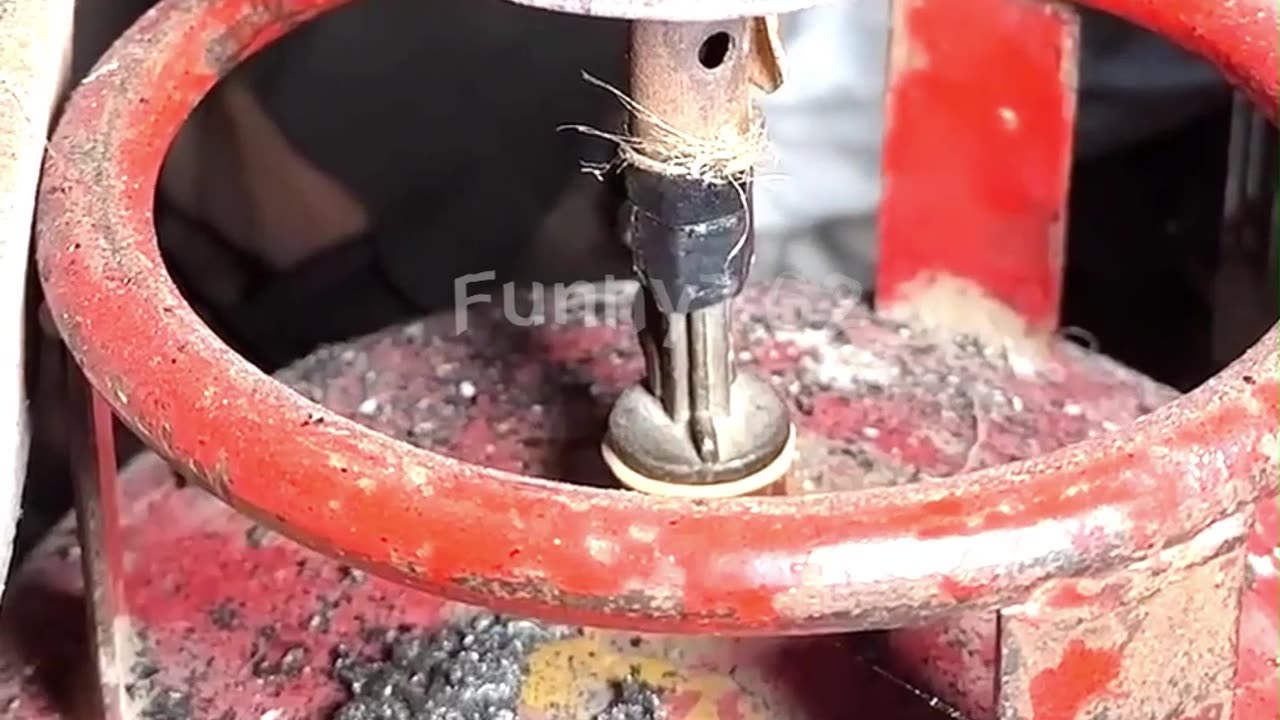 See How This Unusual Mug Is Made?