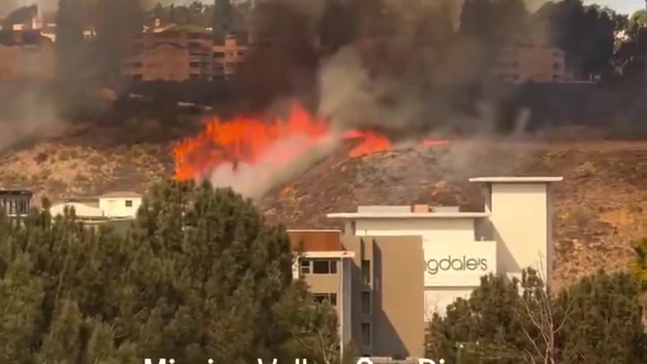 Mission Valley is located in the center of San Diego, California, and now a fire has started next to Fashion Valley Mall.