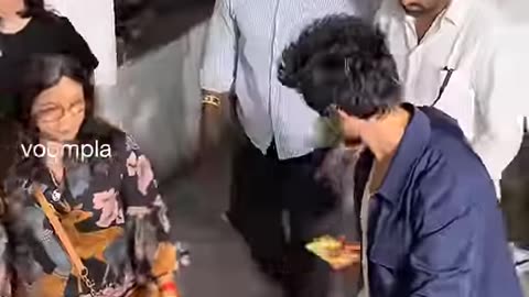 kartik aaryan seen heading out after wrapping up a shoot in goregaon