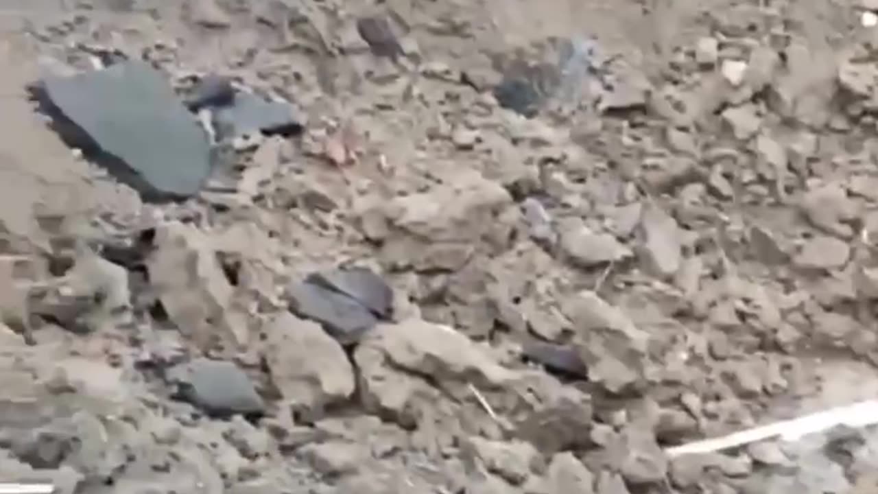 ✈️💣 Another air bomb dropped from a Russian plane in the Kursk region…