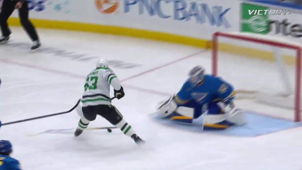 Biscuit's BAKING! 🏀🔥 Dallas Stars highlight reel goal!