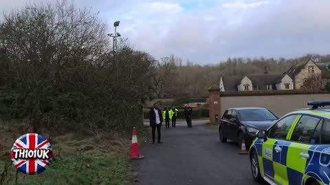 my Lord 🧐 Ist das Englands nobelste Migranten-Unterkunft?