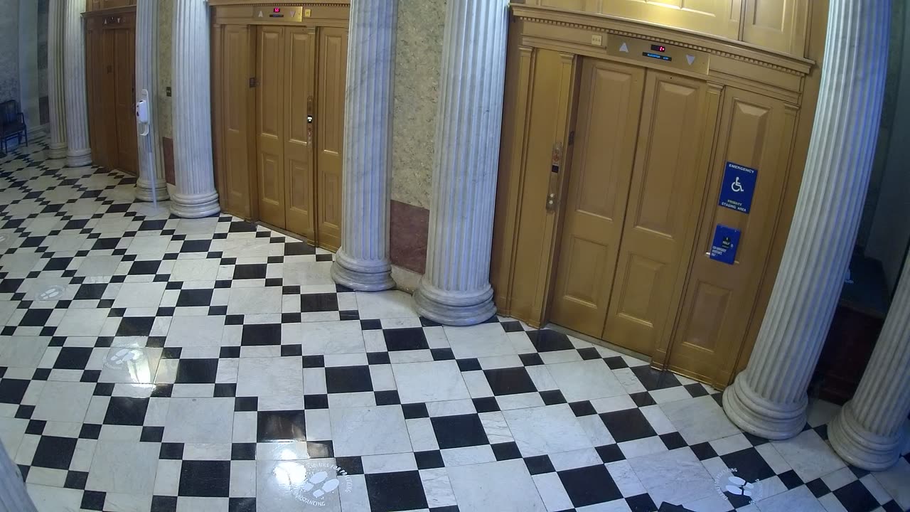 0211USCS02UpperSenDoorElevators_2021-01-06_07h58min26s730ms.mp4