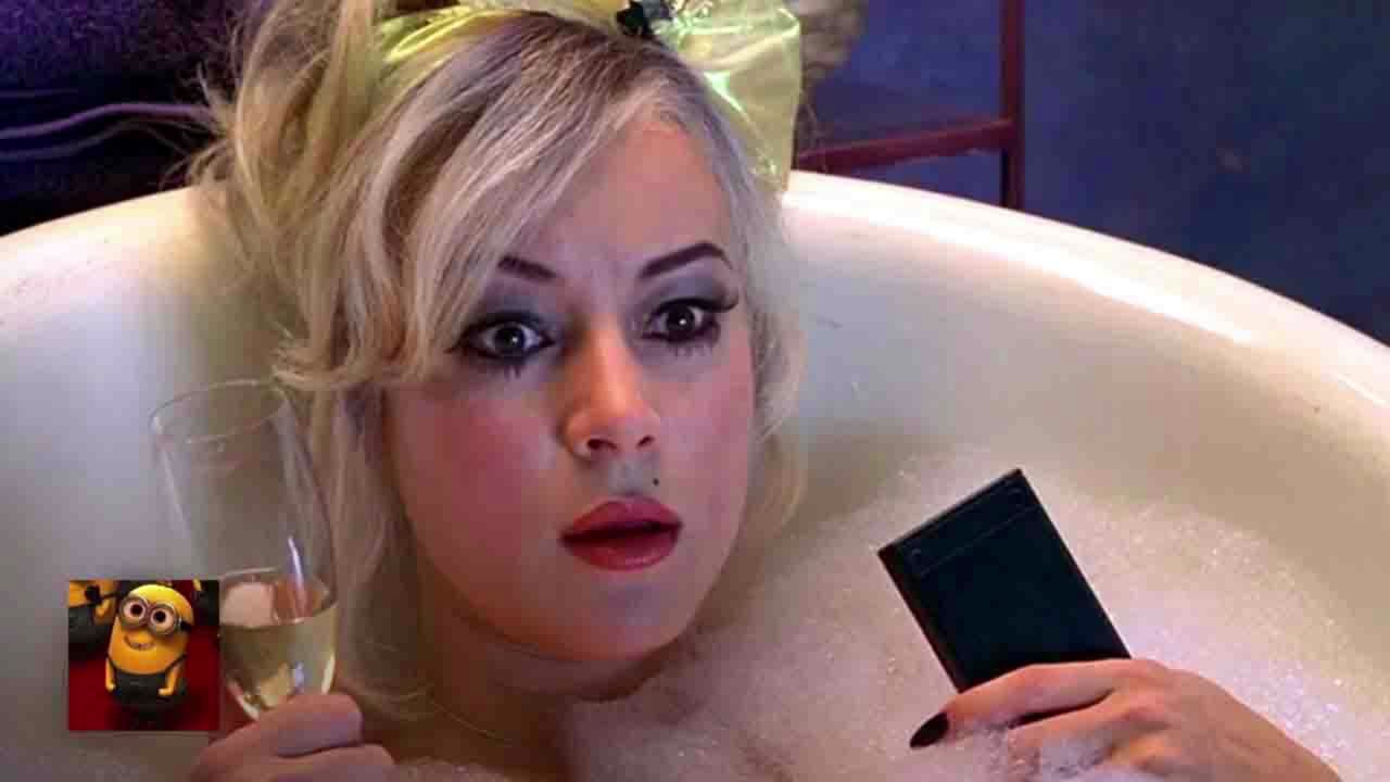 Bride of Chucky (1998) - Jennifer Tilly In A Bubble Bath _ Movieclips
