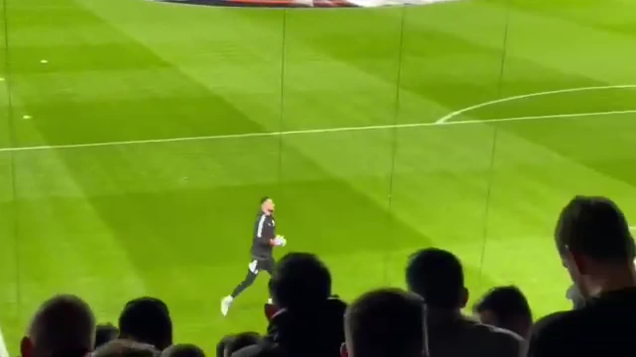 Feyenoord Rotterdam (goalkeeper Justin Bijlow)