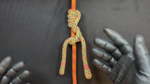 CALLIGRAPHY Friction Hitch: My FAVORITE Hitch Ever (for Arborists, Tree Climbers & Saddle Hunters)
