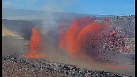 Kilauea Volcano Livestream Episode 38 lava fountaining