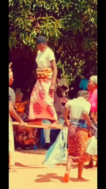 Wow she got balance 🤯