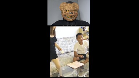 Reacting to funny videos 😂😂😂