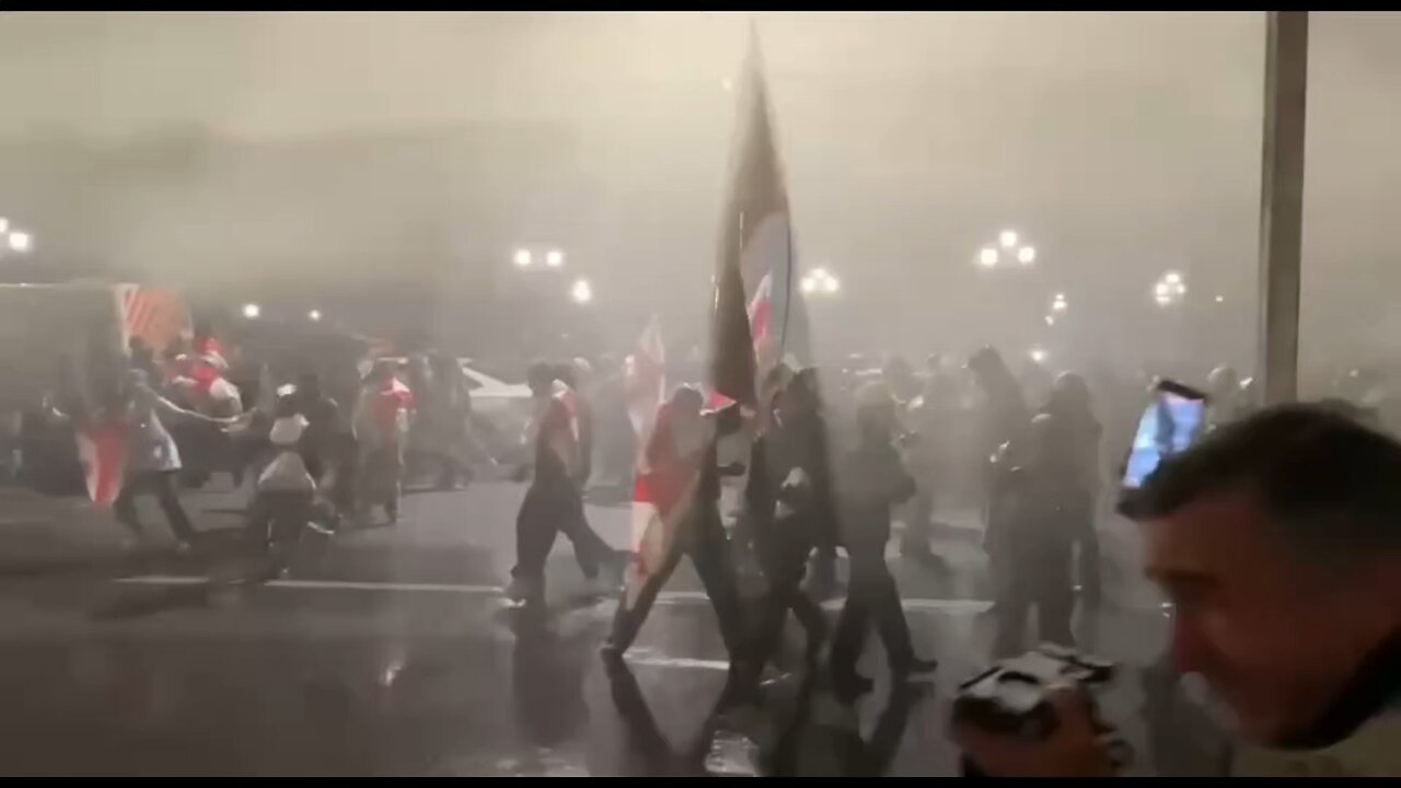 🇬🇪In Georgia, special forces have begun dispersing protesters in Tbilisi.