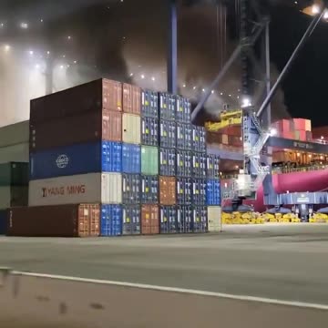 Πυρκαγιά στο λιμάνι του Λος 'Αντζελες