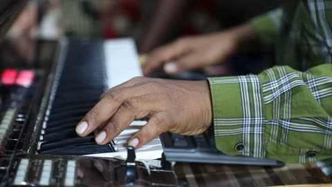 Why Karaoke Backing Tracks Are Essential for Vocal Practice