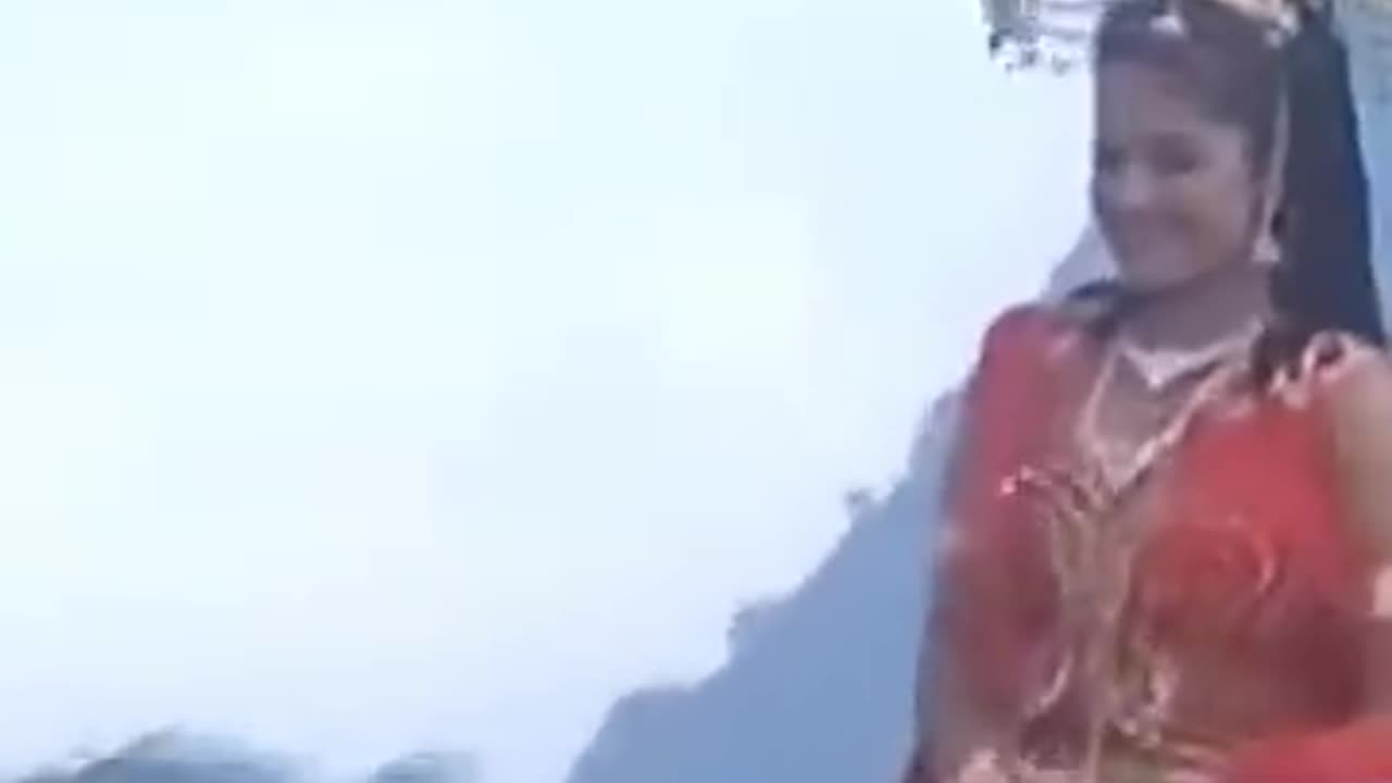Varushamellam Vasantham Song | Enge Andha Vennila 🎶✨