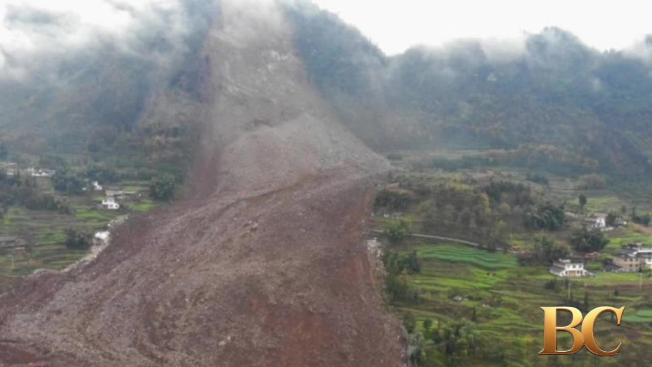 At least 30 missing after China landslide