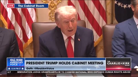 HILARIOUS MOMENT WITH POTUS