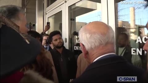 "Get Out of the Way!" Democrat Congressmembers Try to Storm Department of Education Building