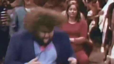 What’s your New Year’s Resolution? More activism? 😏