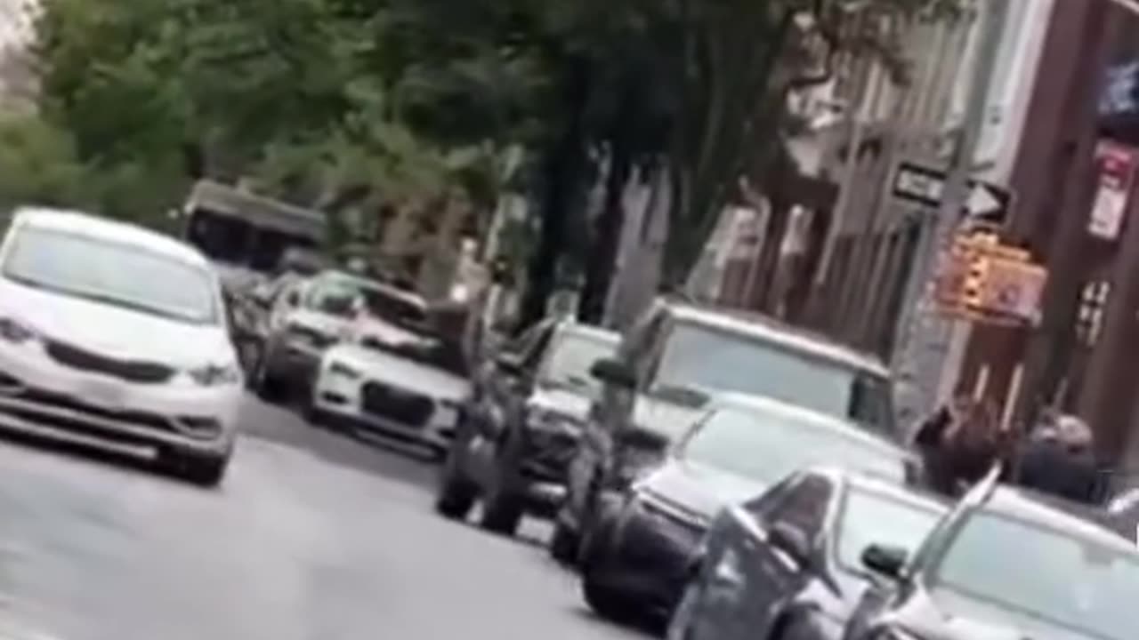 She’s talking, he’s gliding—effortless