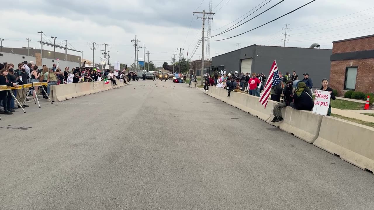 LIVE: Protest Outside Broadview ICE Facility