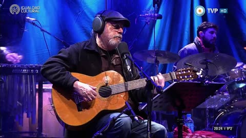 Óleo de Mujer Con Sombrero - Silvio Rodríguez (en vivo)