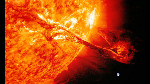 Signs In The Sun Moon & Stars - On Earth Distress Of Nations! 37 Severe Solar Storm!!