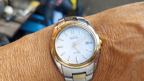 Citizen eco-drive F810 Men's Watch .