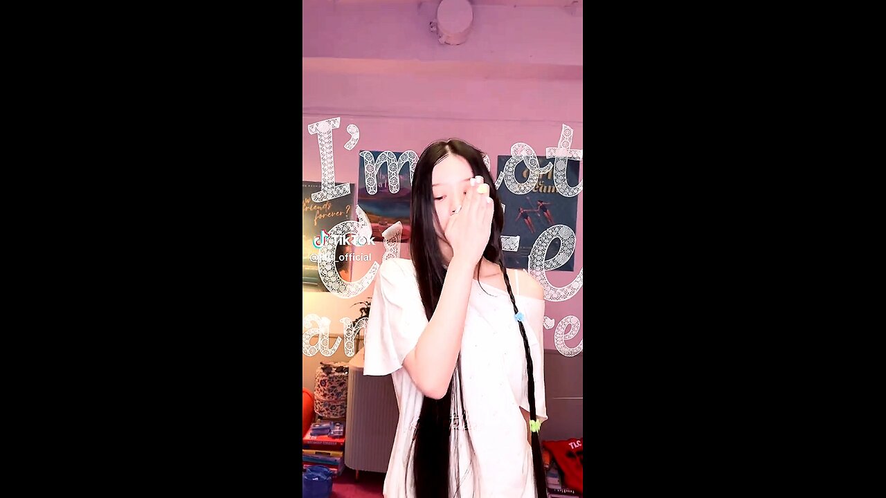 Who owned illit "not cute anymore" era?